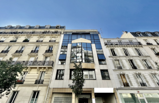 Bureaux à Louer Paris 14 divisibles à partir de 148 m²